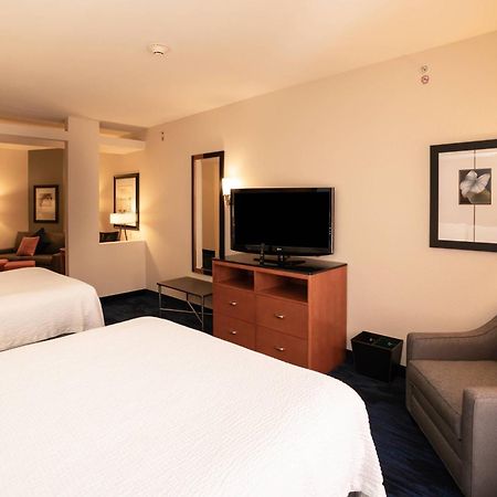 Fairfield Inn & Suites By Marriott Kearney Bagian luar foto
