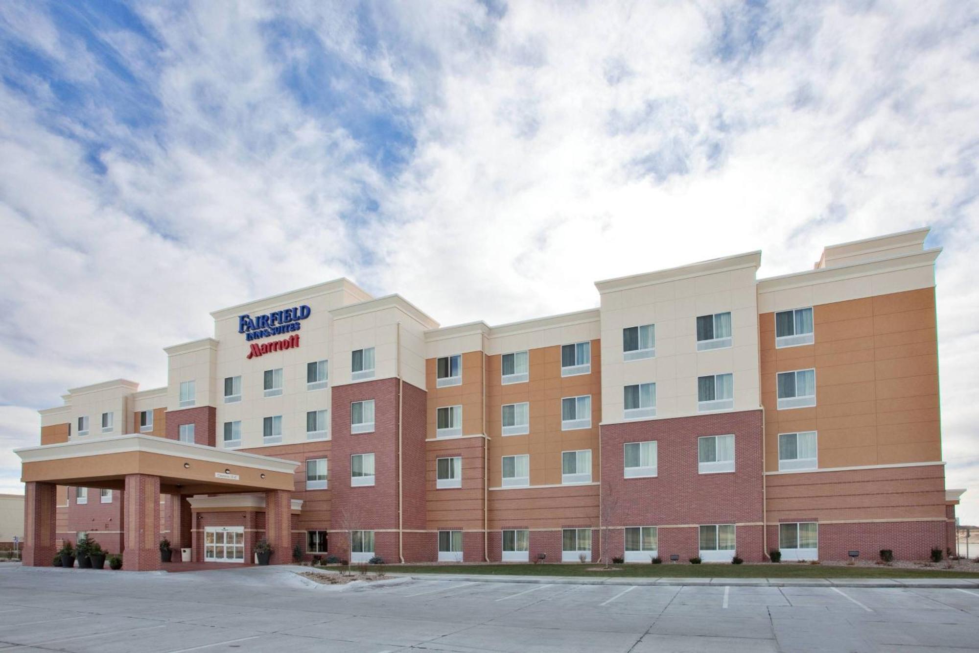 Fairfield Inn & Suites By Marriott Kearney Bagian luar foto