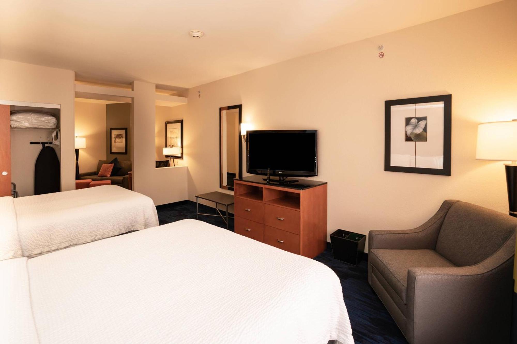 Fairfield Inn & Suites By Marriott Kearney Bagian luar foto