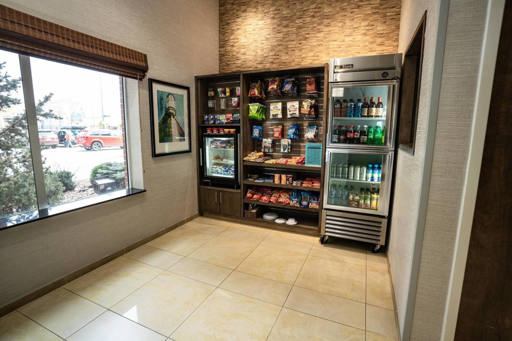 Fairfield Inn & Suites By Marriott Kearney Bagian luar foto