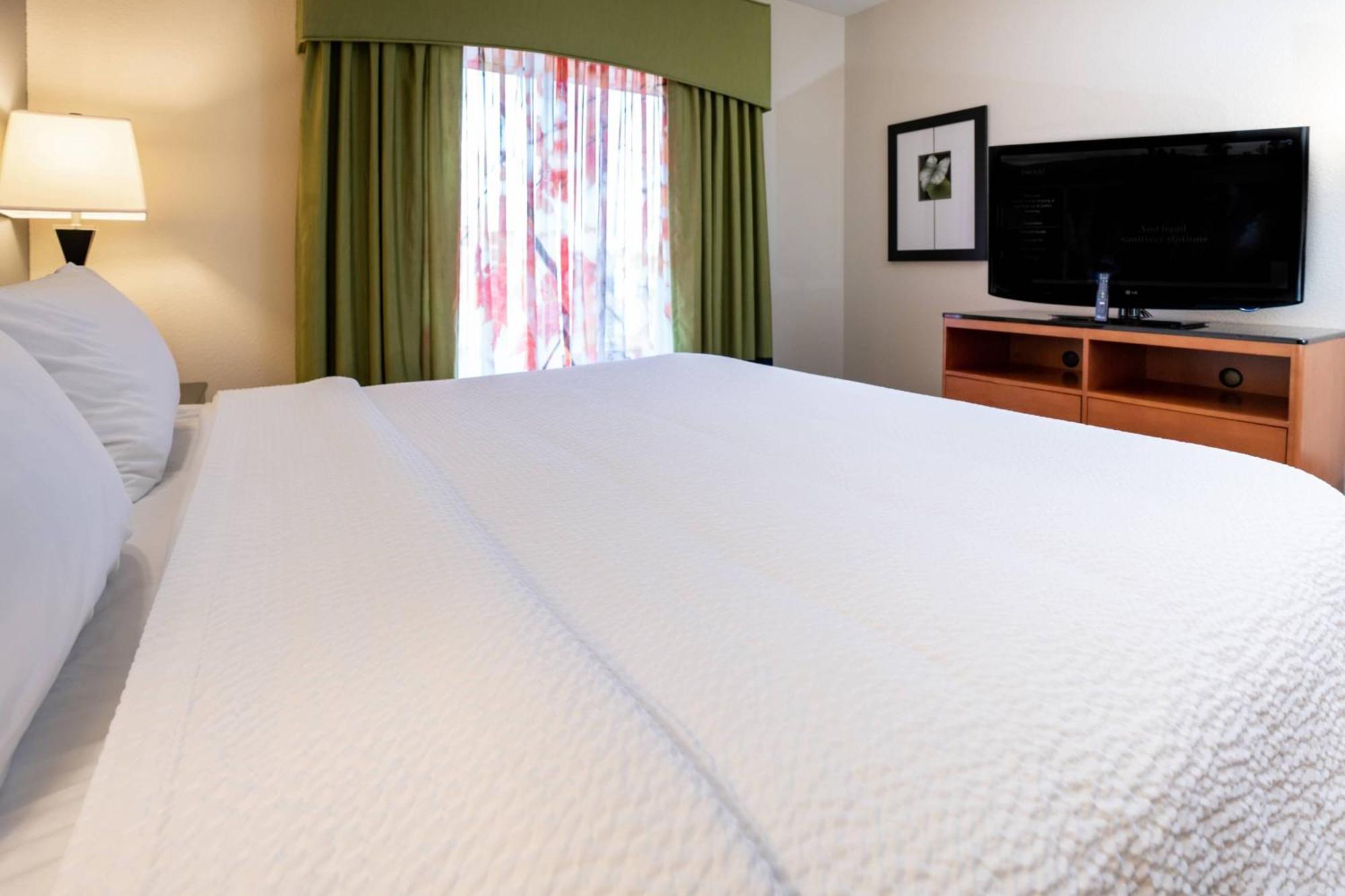 Fairfield Inn & Suites By Marriott Kearney Bagian luar foto
