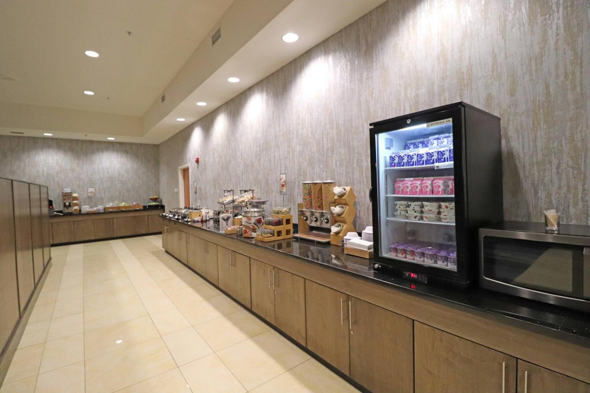 Fairfield Inn & Suites By Marriott Kearney Bagian luar foto