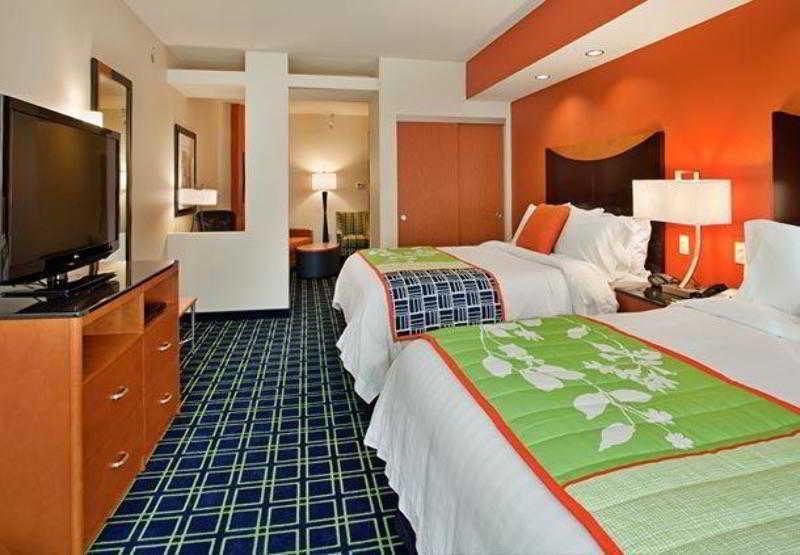 Fairfield Inn & Suites By Marriott Kearney Ruang foto