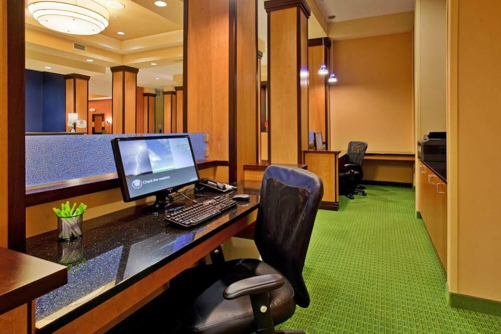 Fairfield Inn & Suites By Marriott Kearney Bagian luar foto
